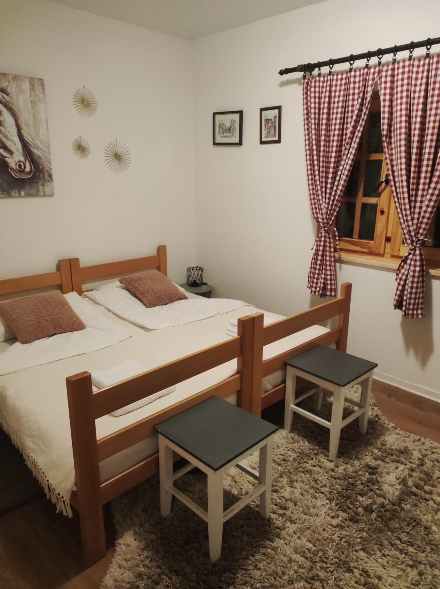 Вілла Fruska House Besenovacki Prnjavor Екстер'єр фото